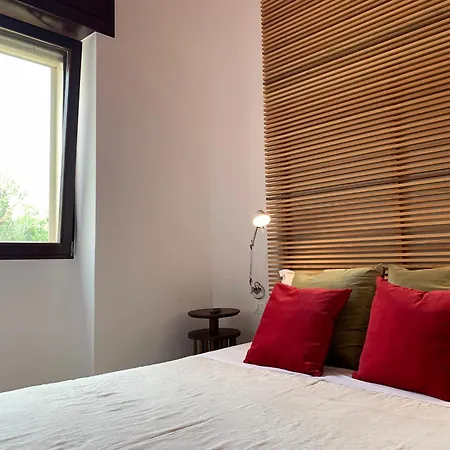 Hotiday Centro Aparthotel 3*